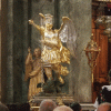 Statue de Saint-Michel à l'intérieur de la basilique