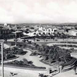 Aïn-el-turck---Place-de-la-victoire-GV