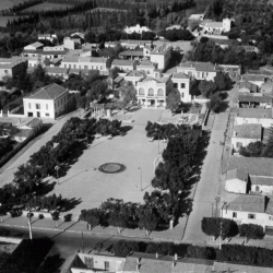 Vue place et église