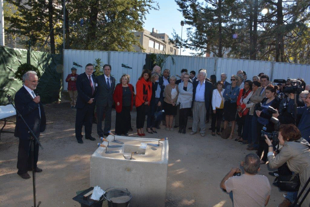 Pose de la première pierre du futur conservatoire