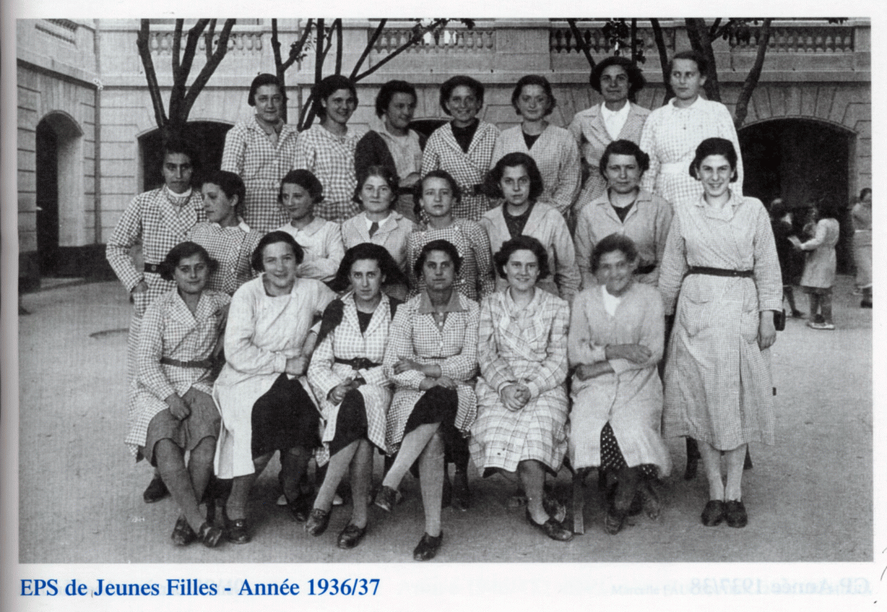 EPS de jeunes filles 1936