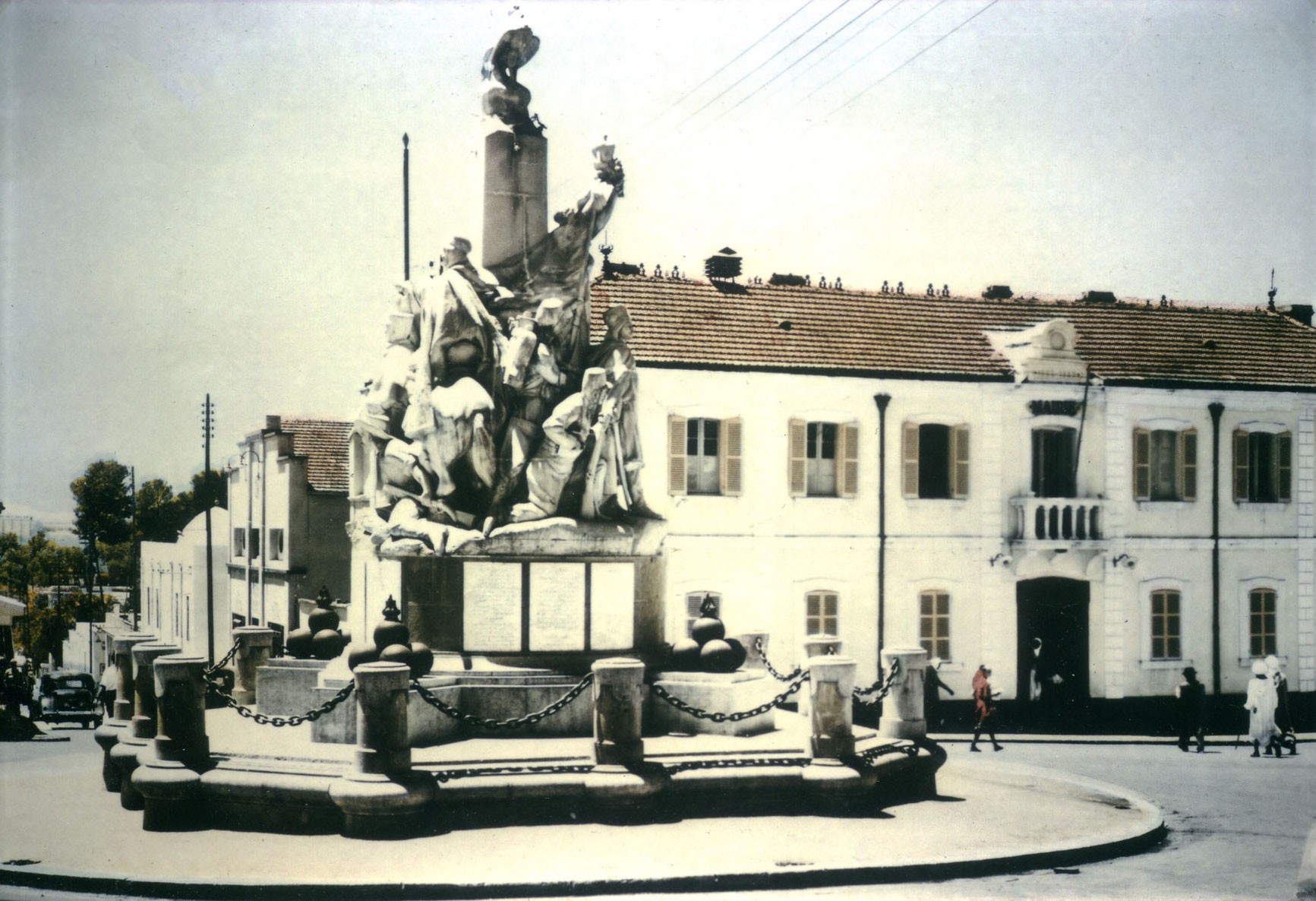 Marnia mairie et monument