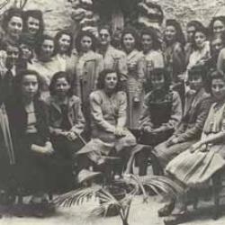 Classe de broderie chez les soeurs espagnoles Miramar