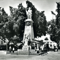 Monuments aux Morts