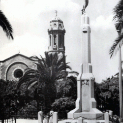 Monument aux morts et église